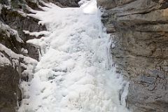10 Frozen Lower Falls In Johnston Canyon In Winter